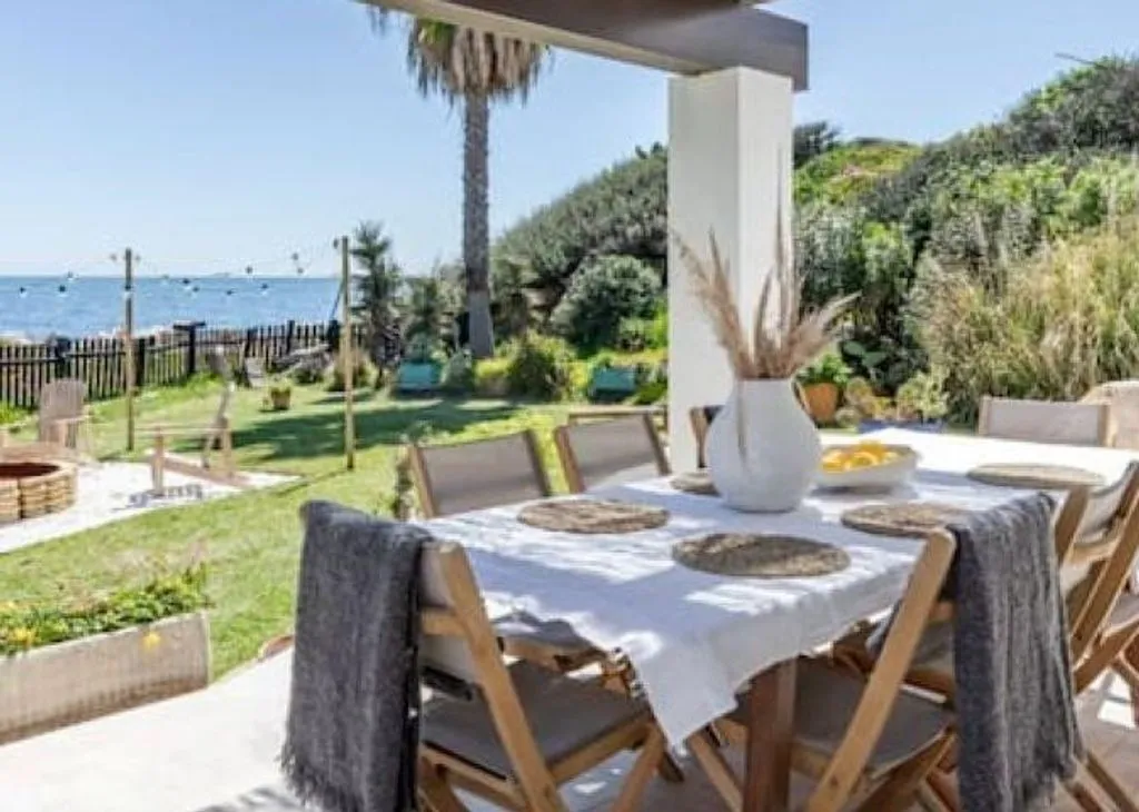 Terrasse - Seaside Villa with Private Beach in Estepona