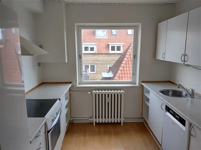 Cuisine - Renovated Apartment in Quiet Estate, Aarhus