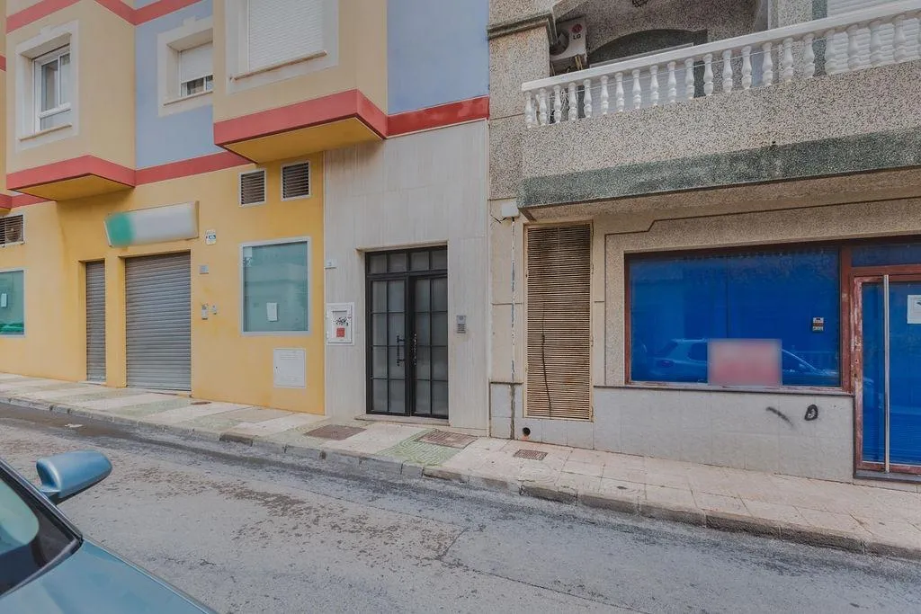 Välivaade - Occupied Flat with Terrace in Vícar