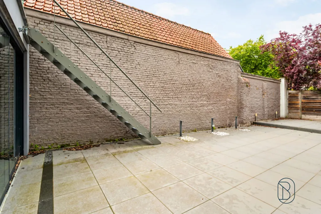 Jardin - Maison de 201 m² avec Chauffage Électrique à Deinze