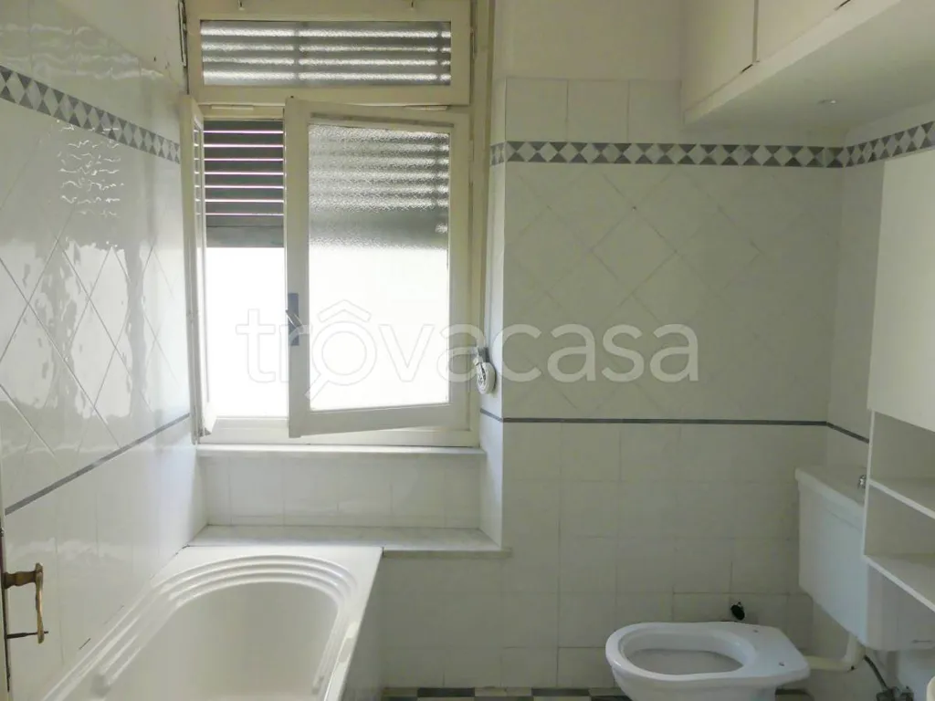 Vannitoad - Apartment with Balcony in Vercelli Centre