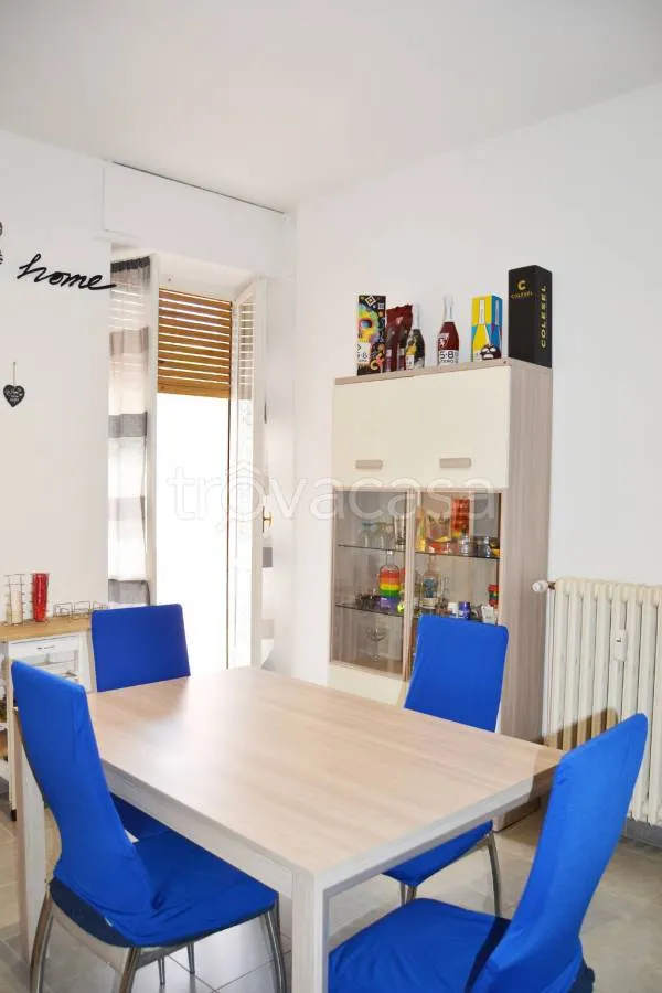Salle à manger - Apartment with Balcony in Central Rivoli