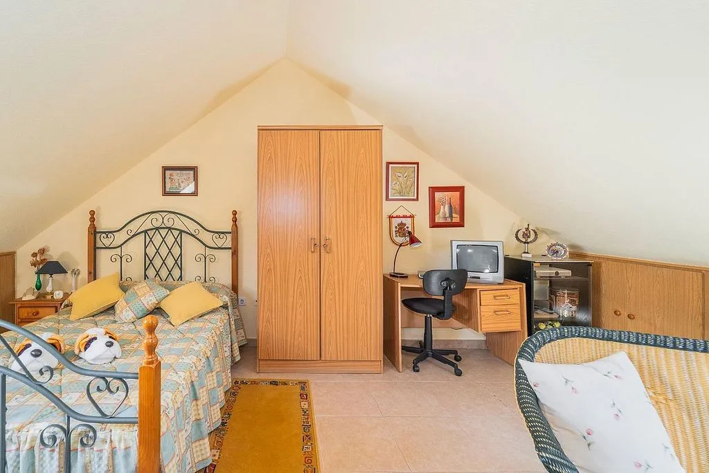Camere da letto - Terraced Semi-Detached House with Garden in Parla