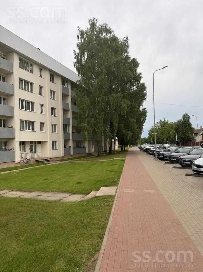 Välivaade - Apartment with Custom Kitchen in Valmiera