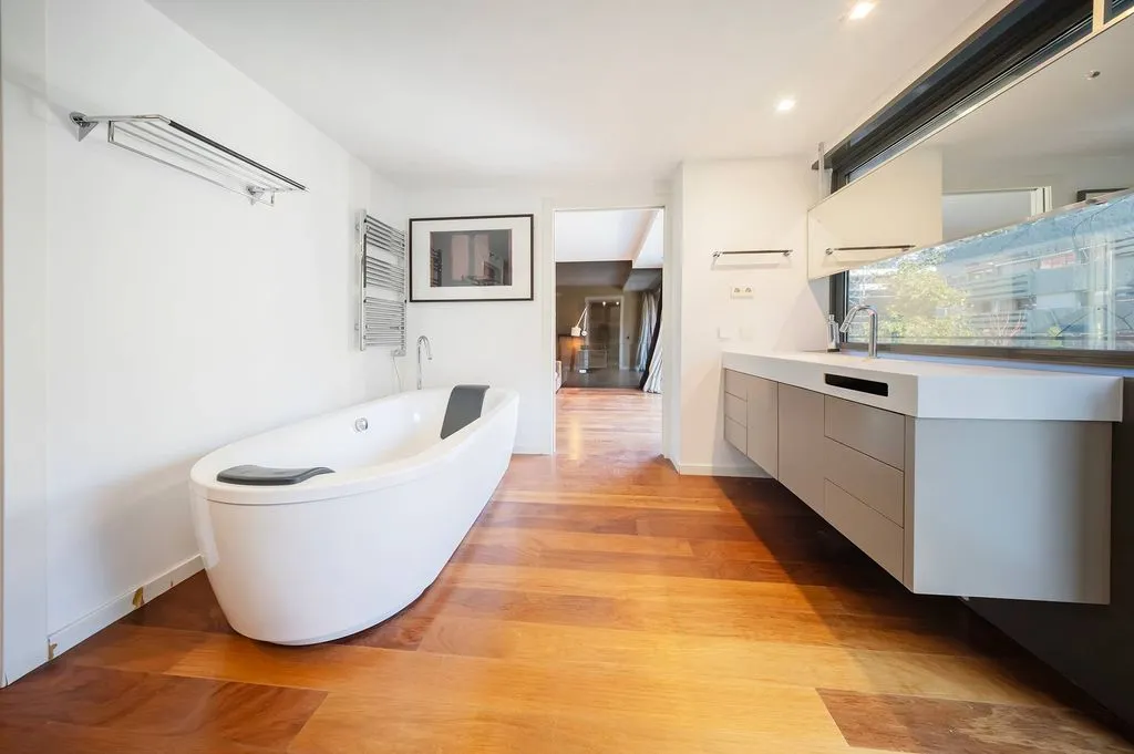 Vannitoad - Luxury Villa with Pool in Chamartín, Madrid