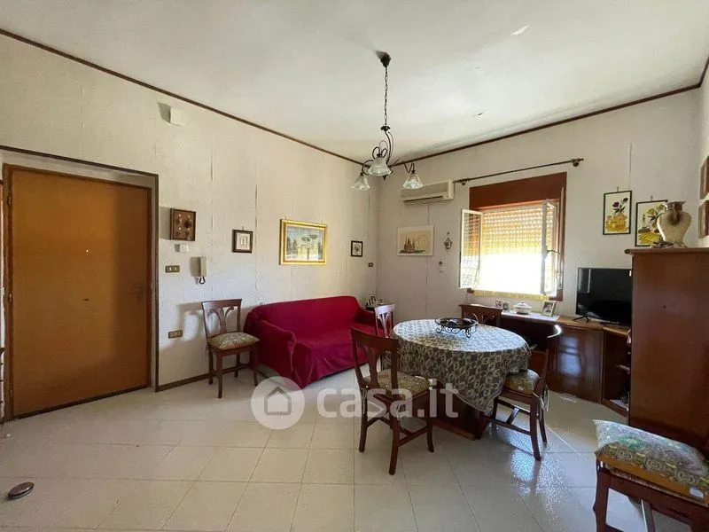 Salle à manger - Apartment with Garden in Campobello di Licata