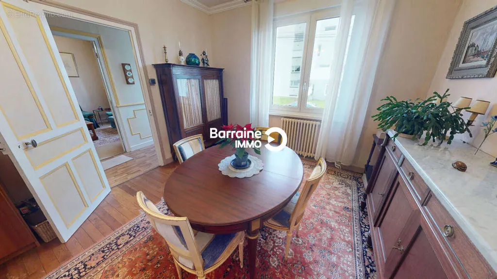Dining Room - Spacious House with Garden in Brest - Le Guelmeur