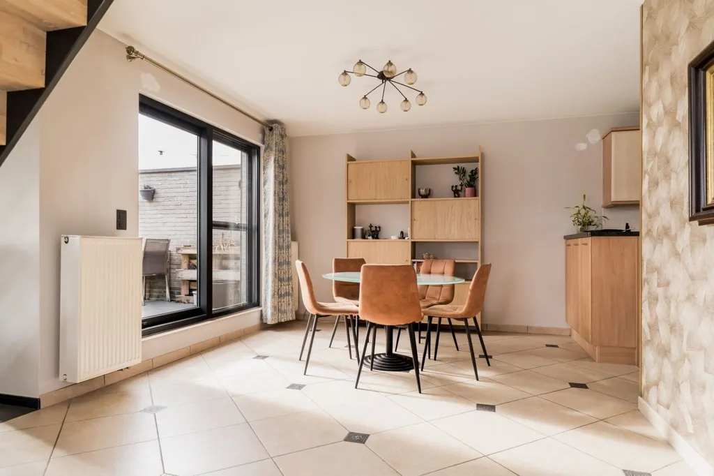 Söögituba - Spacious Penthouse with Terraces in Quiet Area