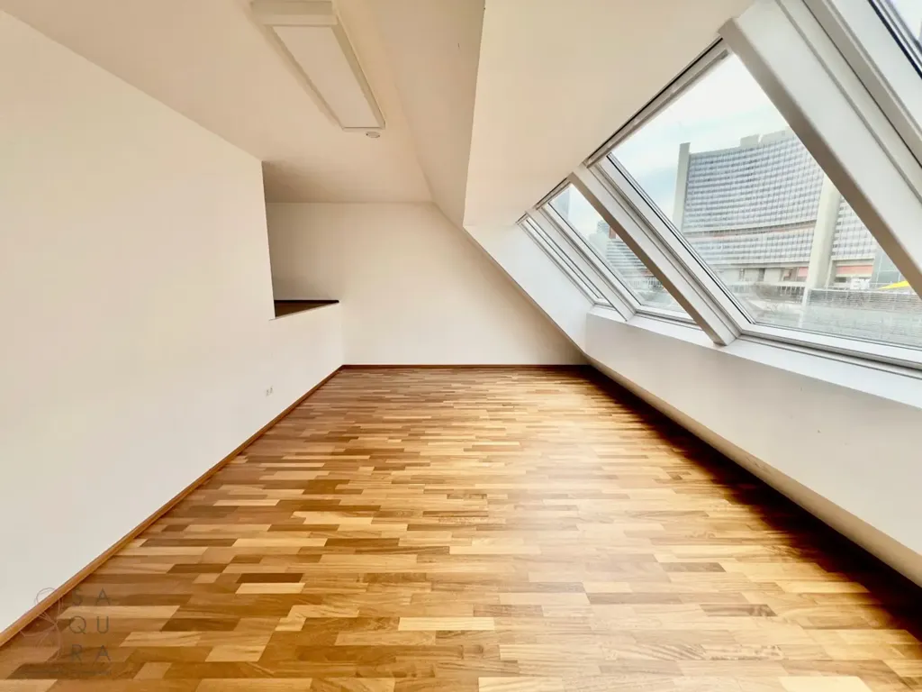 Toad - Penthouse Office with Panoramic Views in UNO-City