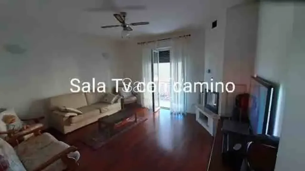 Elutuba - Rustic Villa with Garden in Cesena