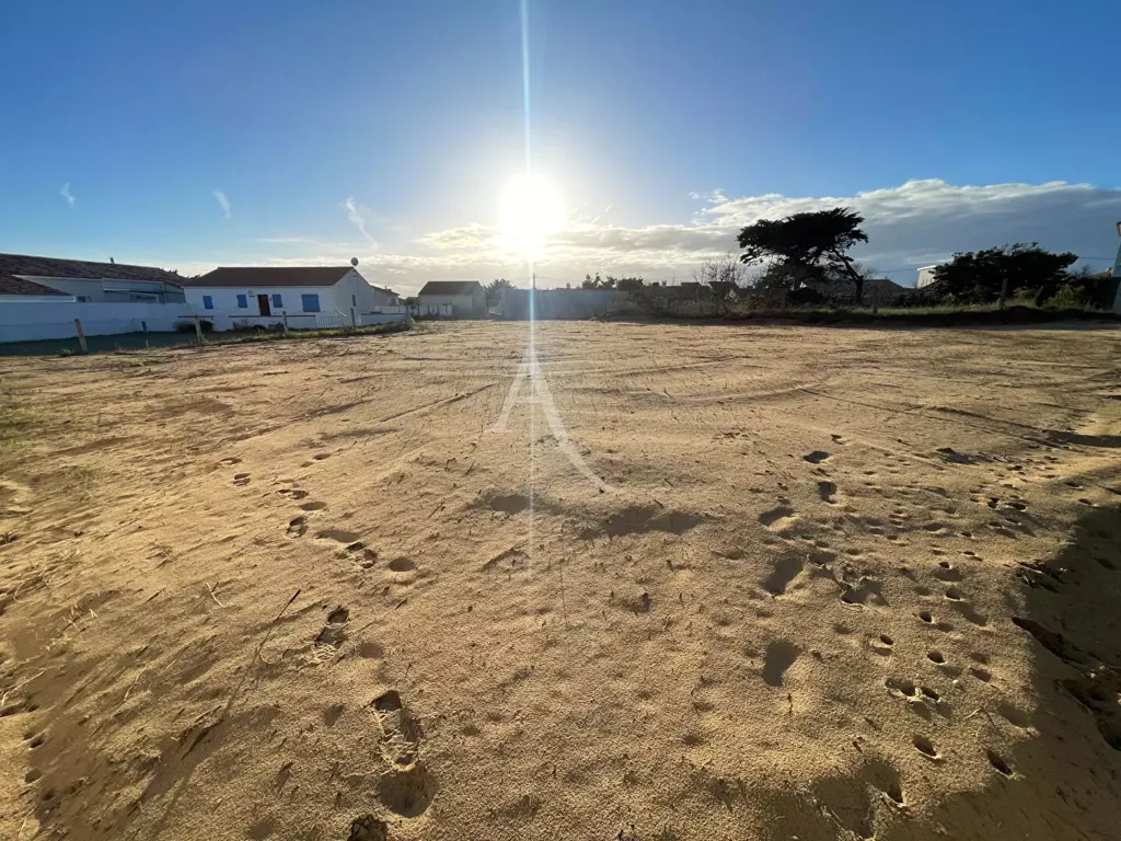 Giardino - Buildable Plot with Ocean Access in Bretignolles-sur-Mer