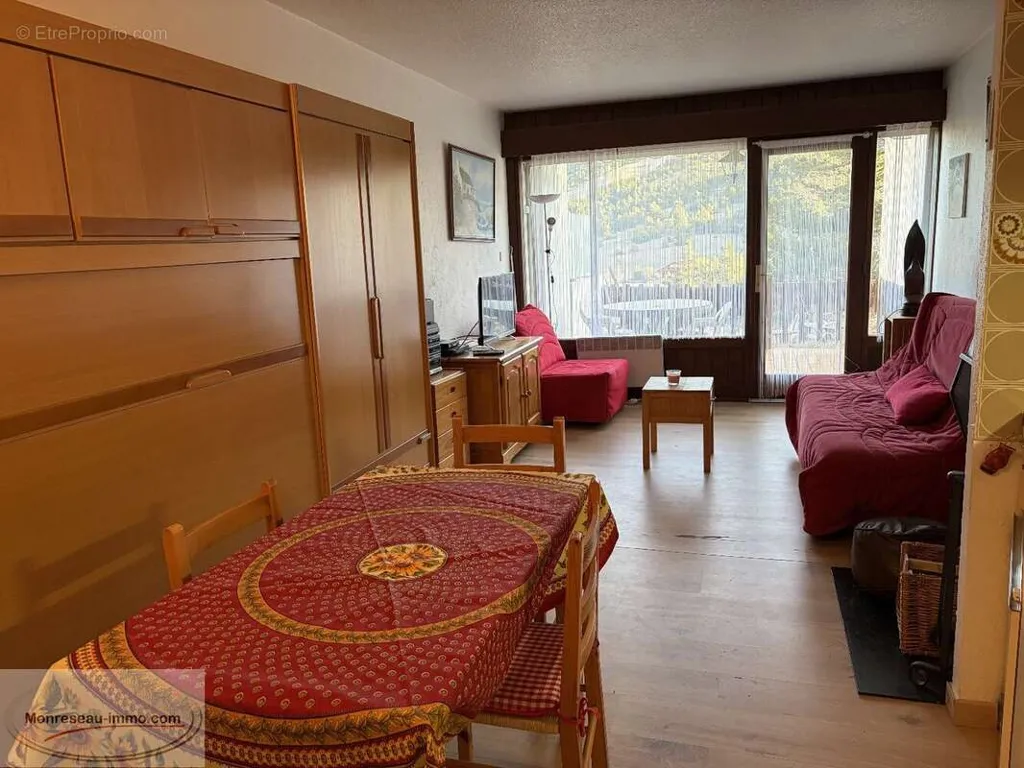 Sala da pranzo - Studio with Ski View in Gréolières