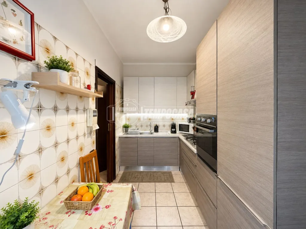 Cuisine - Villa with Pool in Merate