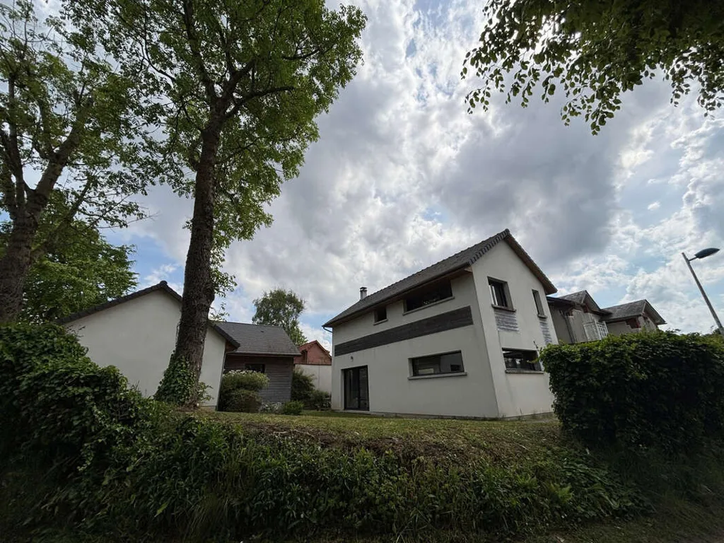 Extérieur - Maison Atypique avec Jardin à Mesnil-Val