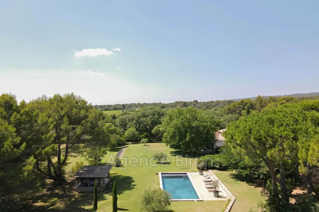 Vue aérienne - Villa Luxueuse avec Piscine à Puyricard