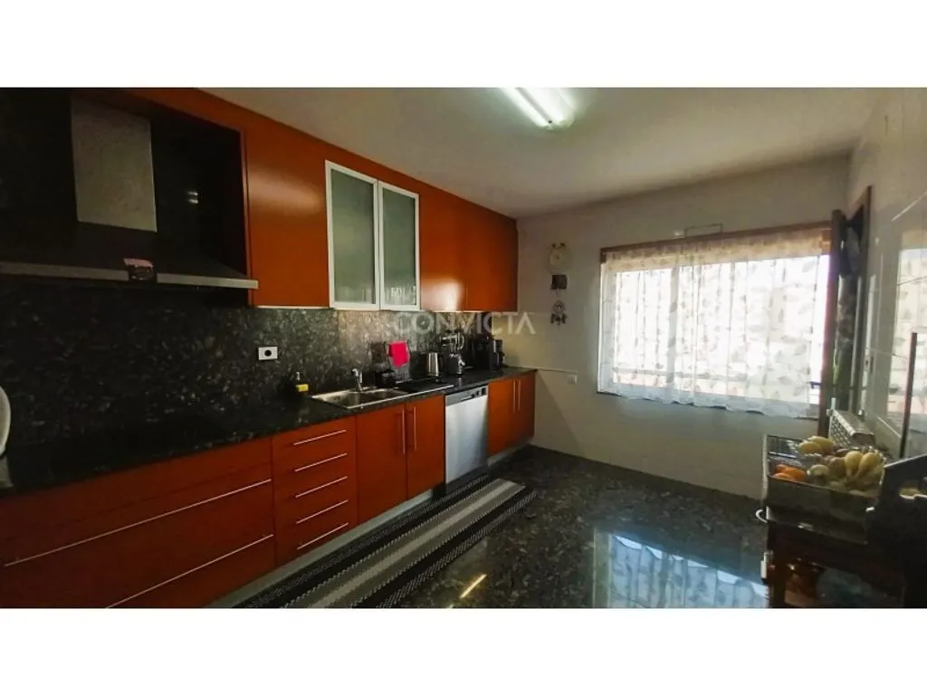Cuisine - Luxury Duplex with Gym in Maia Centre