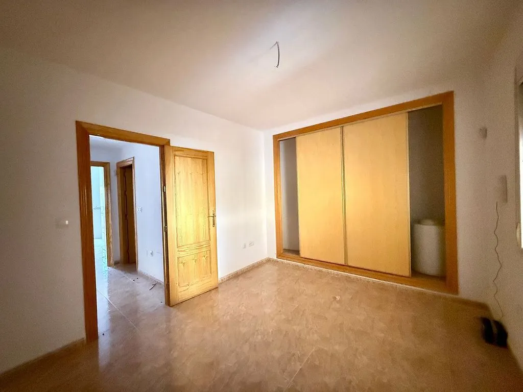Toad - Studio Flat with Lift in Archena