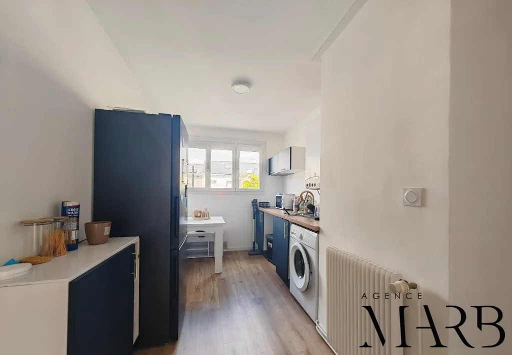Köök - Student Flat with Balcony in Angers