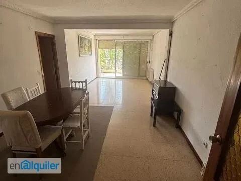 Söögituba - Large Flat with Terrace in Coimbra, Móstoles