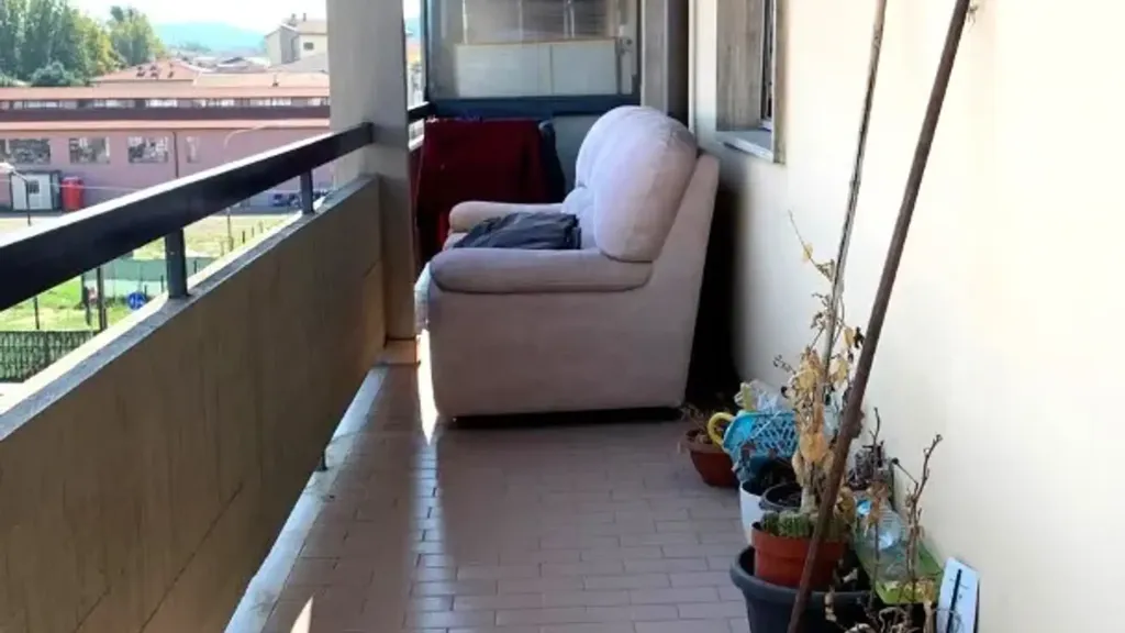 Rõdu - Penthouse with Terraces in Montevarchi