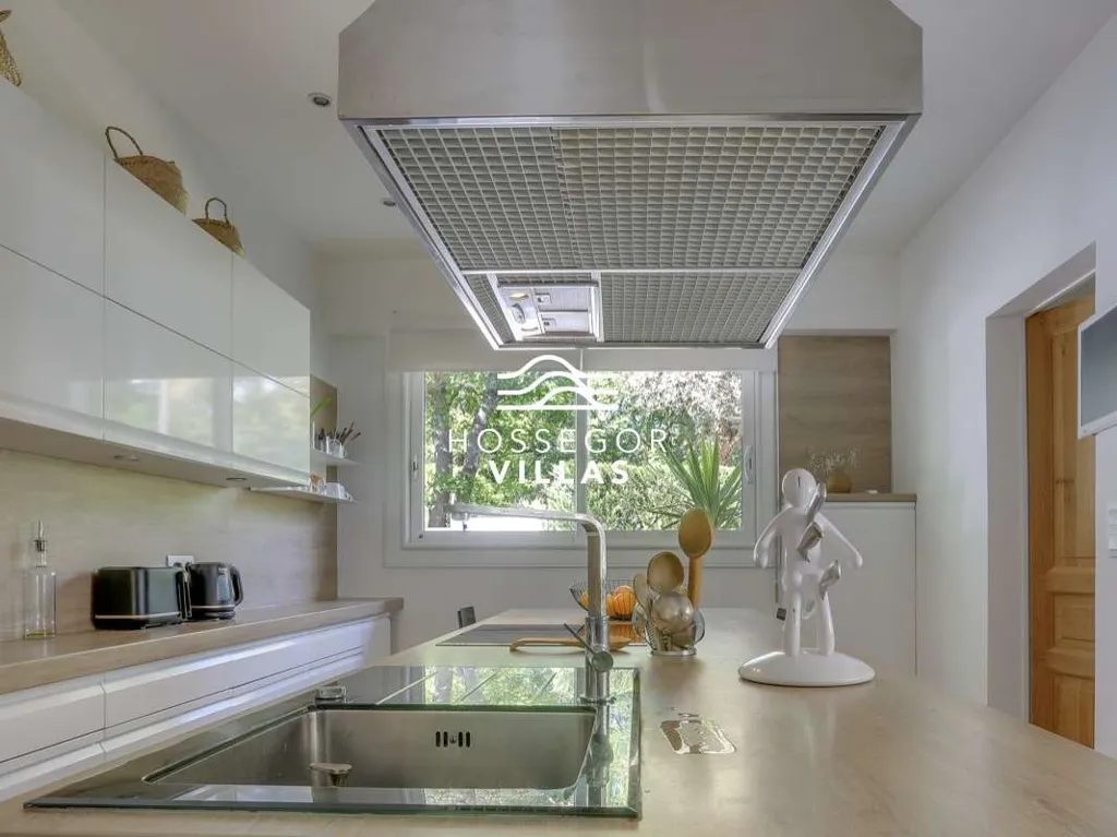Cuisine - Villa Luxueuse avec Piscine à Hossegor