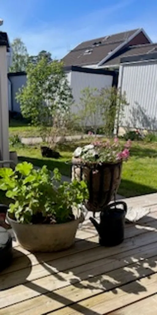Terrass - Corner Flat with Balcony in Lillsjö, Stockholm