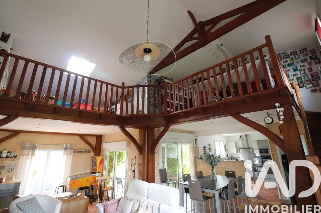 Séjour - Maison Contemporaine avec Piscine à Orignolles