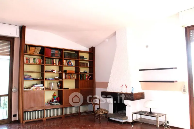 Séjour - Triplex Villa with Pool in Borgo Vercelli