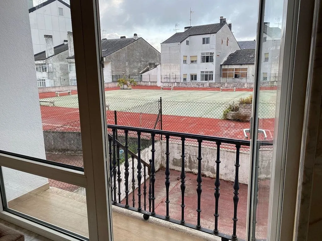 Balcon - 3-Bed Apartment with Garage in San Roque