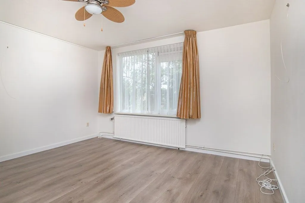Pièces - Partly-Furnished 4-Bedroom House with Garden in Voorburg