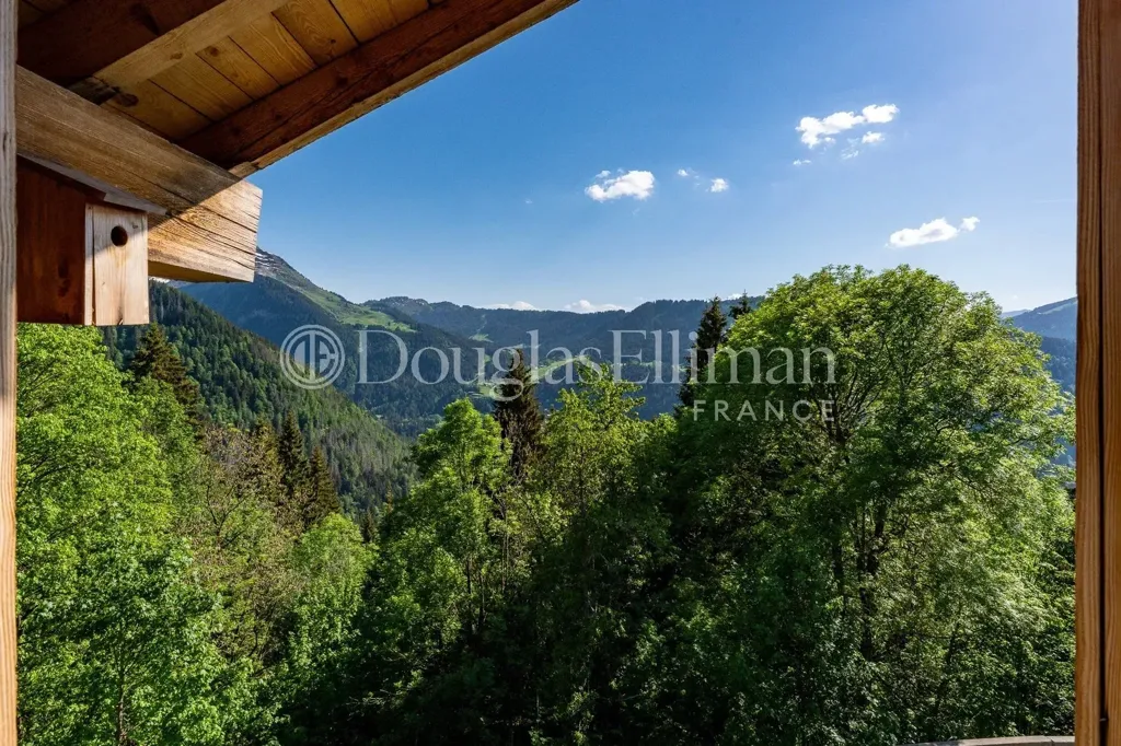 Balcon - Chalet Rénové avec Vue Montagne à Morzine