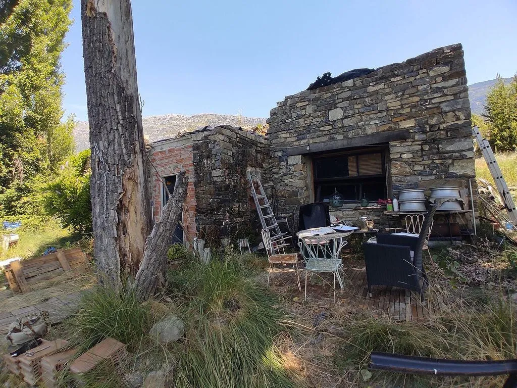 Exterior - Rustic Borda with Garden near La Fueva