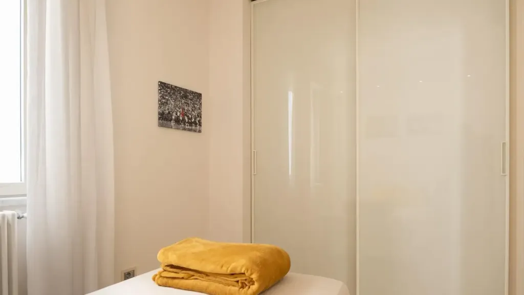 Bedrooms - Seafront Apartment with Balcony in Viareggio