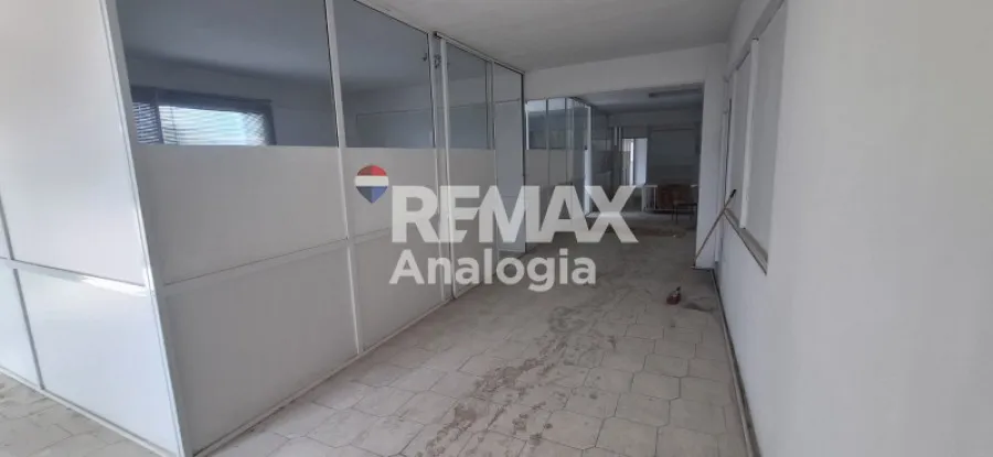 Entrée - Office Space with Independent Access in Kalochori