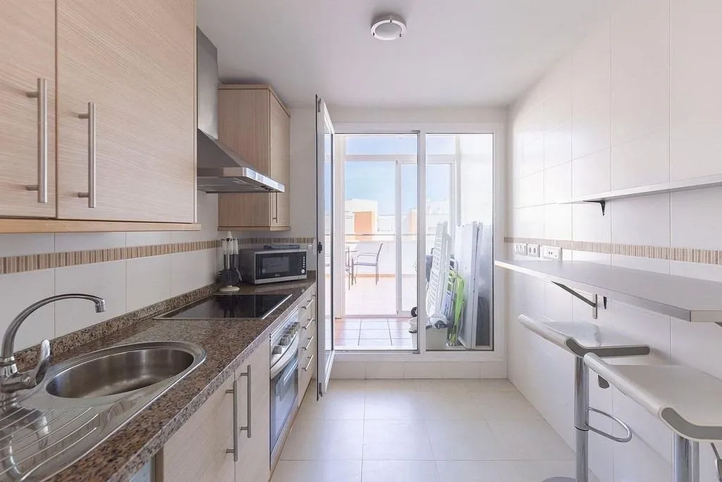 Köök - Penthouse with Pool in Playa Serena