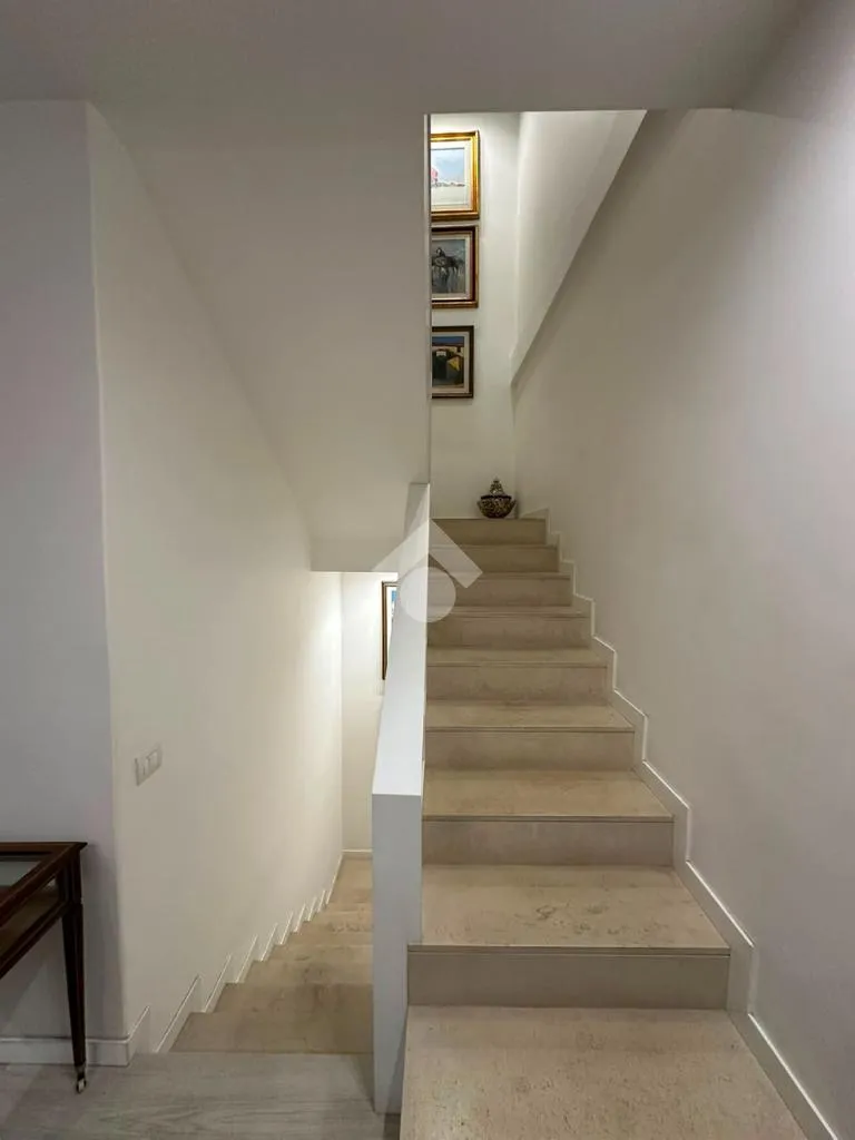 Pièces - Duplex with Terraces in Catania