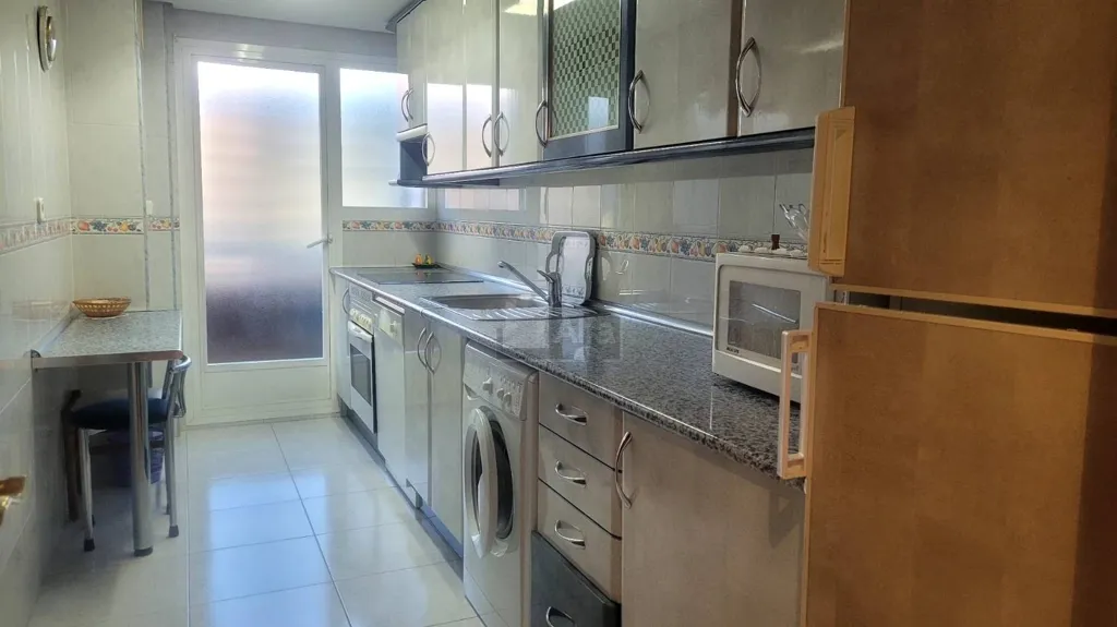 Cuisine - Furnished Flat with Garden in Madrid