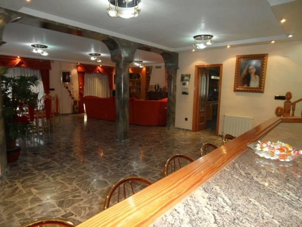 Séjour - Chalet with Terrace in Ciutat Jardí, Elche