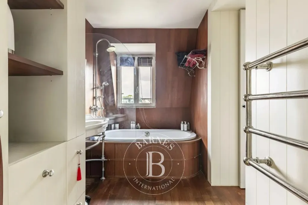 Salles de bain - Appartement Familial avec Vue Tour Eiffel à Paris 15
