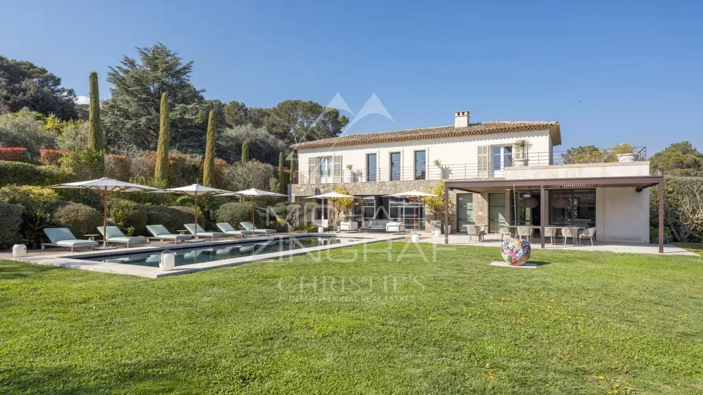 Välivaade - Bastide-Style Villa with Pool in Mougins