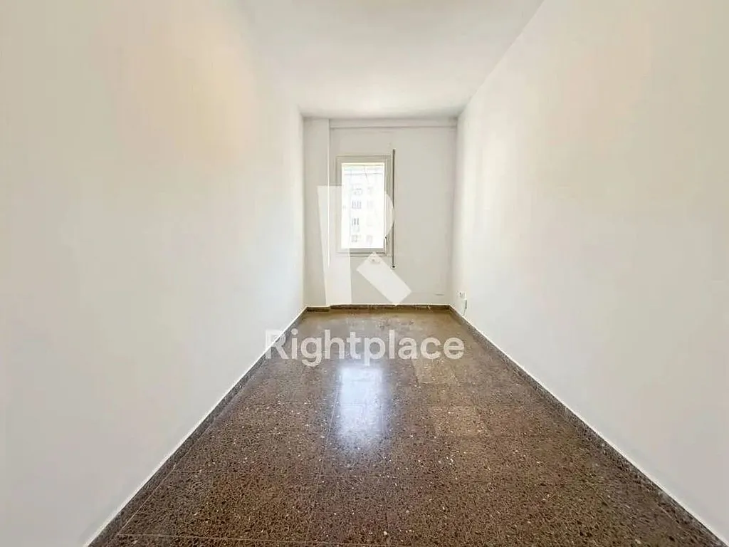 Entrée - Apartment with Balcony and Terrace in La Nova Esquerra de l'Eixample