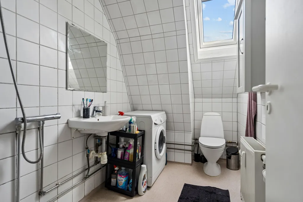 Salles de bain - Charming 3-Bedroom Apartment in Aalborg Centre