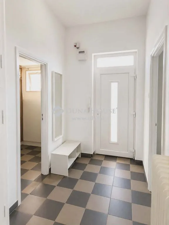 Ingresso - Apartment with Panoramic Balcony in Veszprém Centre