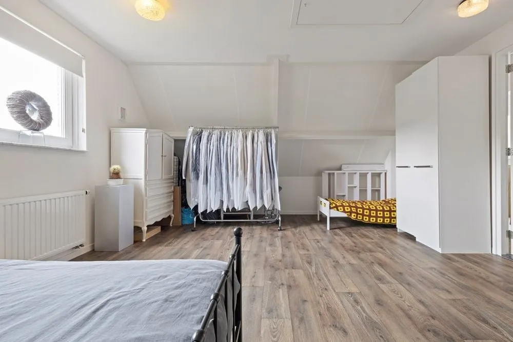 Magamistoad - Eco-Friendly Villa with Solar Panels in Venlo