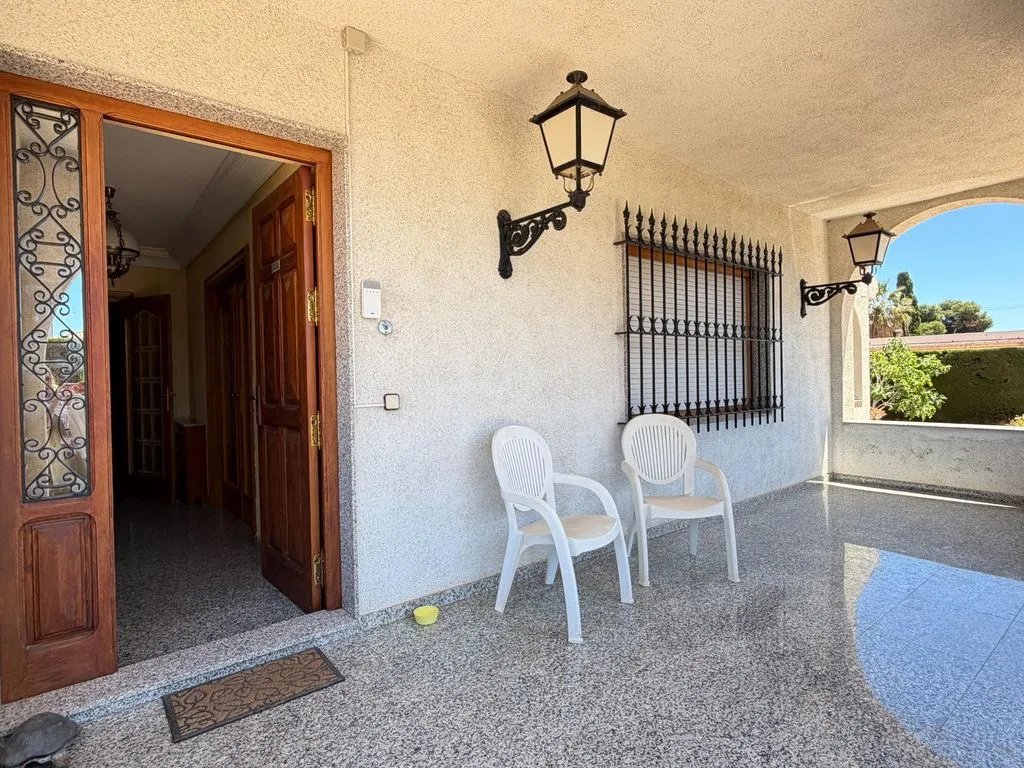 Terrass - Chalet with Pool and Terrace in La Puebla