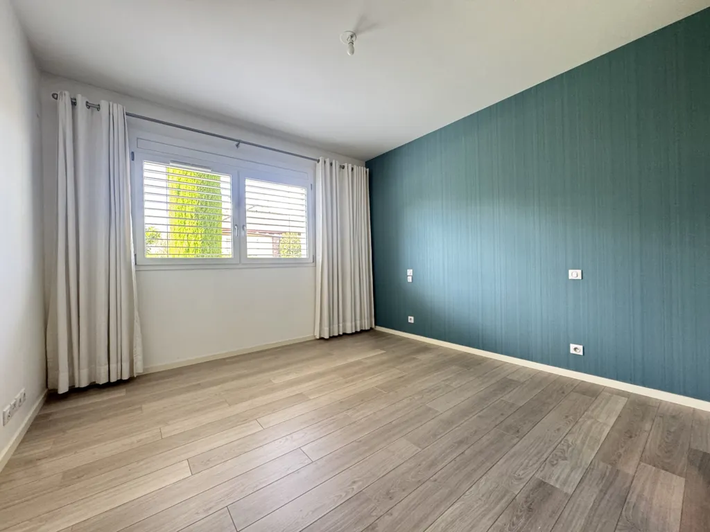 Bedrooms - Luxury Apartment with Terrace in Pfastatt