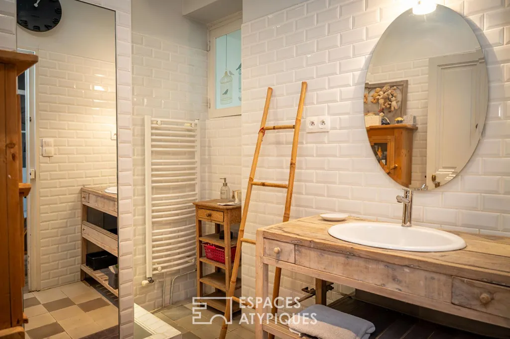 Salles de bain - Maison Bourgeoise avec Piscine en Centre-Ville à Valence