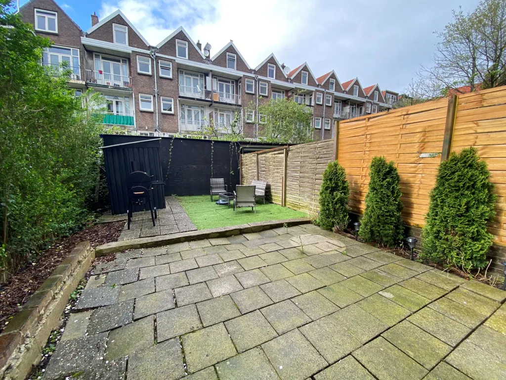Jardin - Furnished Studio with Balcony in Rotterdam Vreewijk