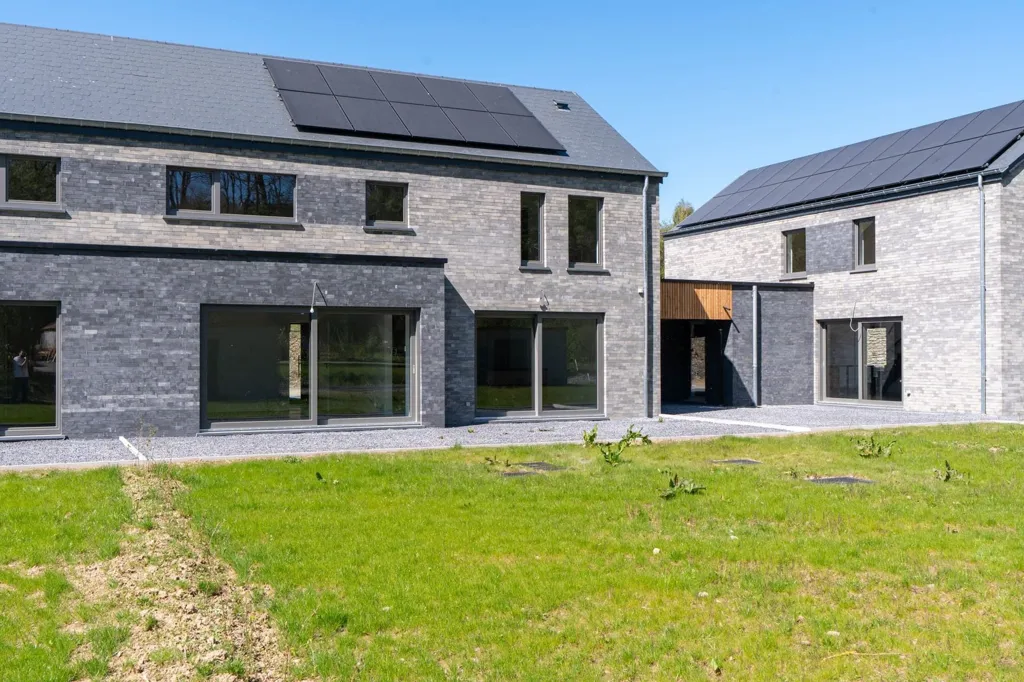 Välivaade - New Energy-Efficient House in Vaux-Sur-Sûre