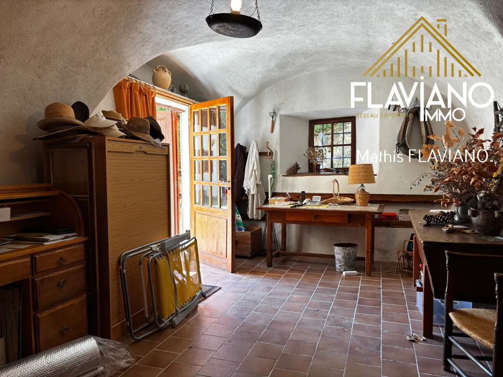 Esszimmer - Two-House Property with Mountain Views near Barcelonnette